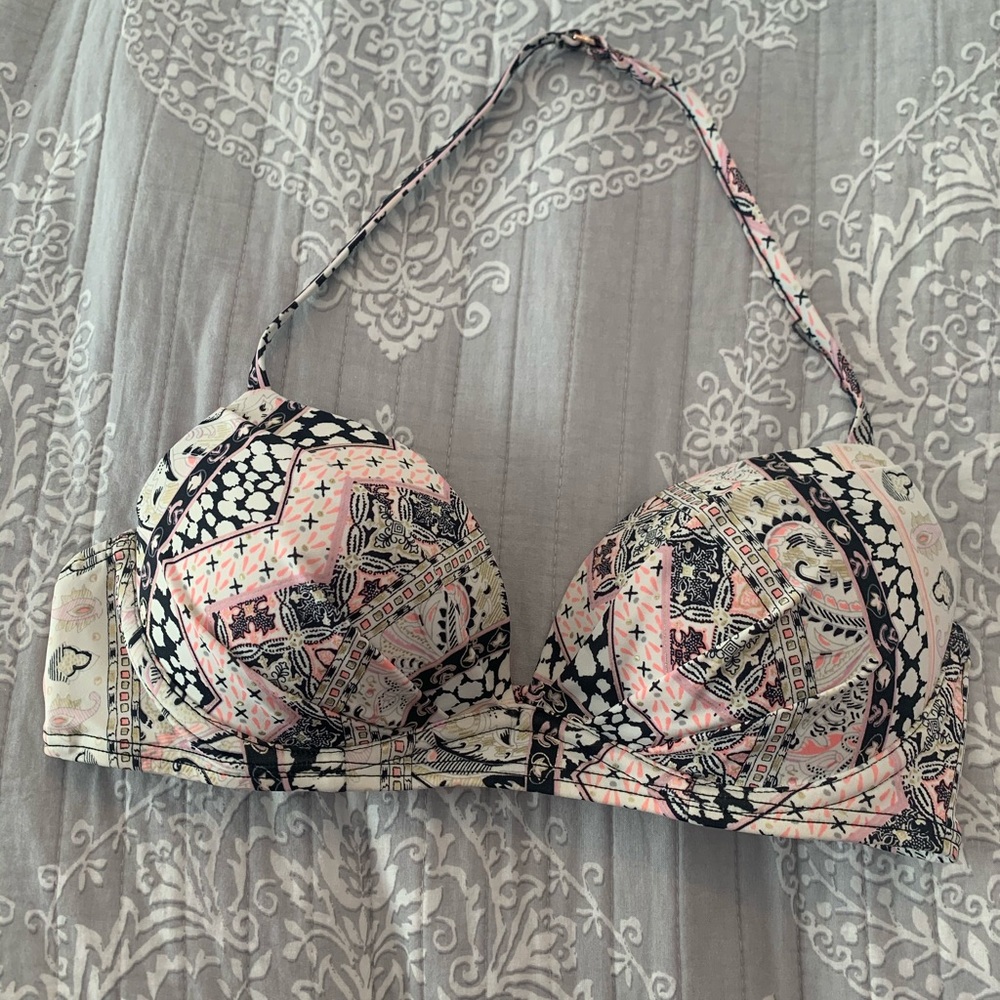 Victoria's Secret Bikini Top- size 32C